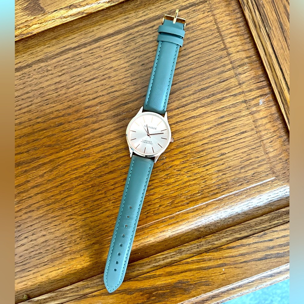 Ladies Monroé by Maéstro genuine leather waterproof watch